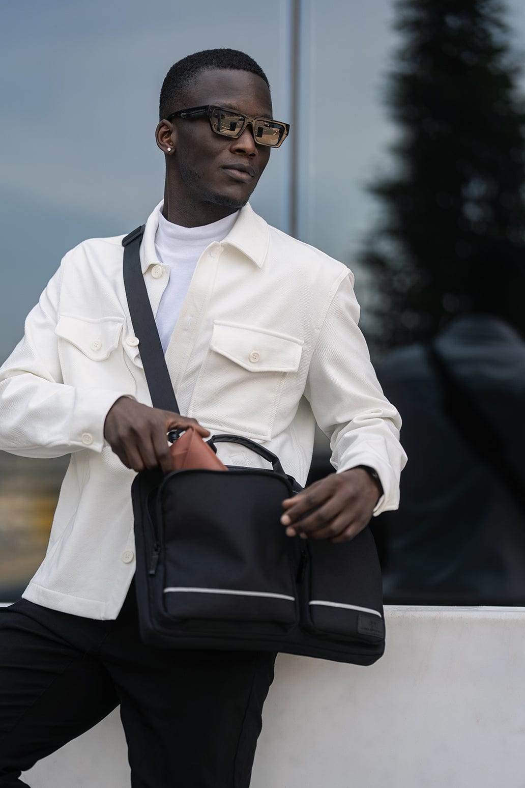 Jack Abrahams |The Preppy | 18-In Men's Lightweight Twill Laptop Briefcase with Reflectors